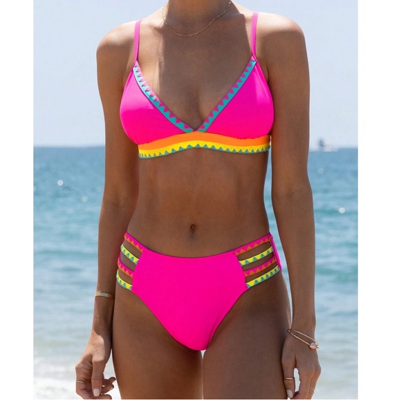 Vibrant Color Block Triangle Cut out High Waisted Bikini Swimsuit - Picture 4 of 5